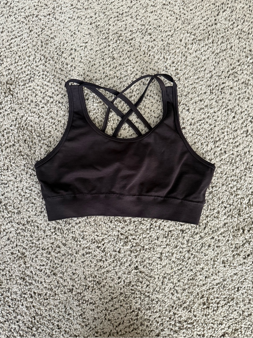 Alphalete Strappy Crisscross Sports Bra